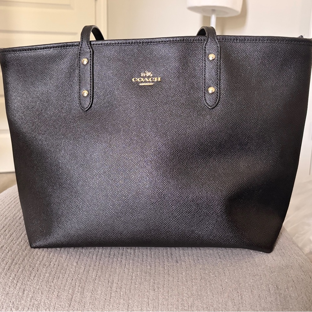 Coach Black Pebbled Leather Tote Bag